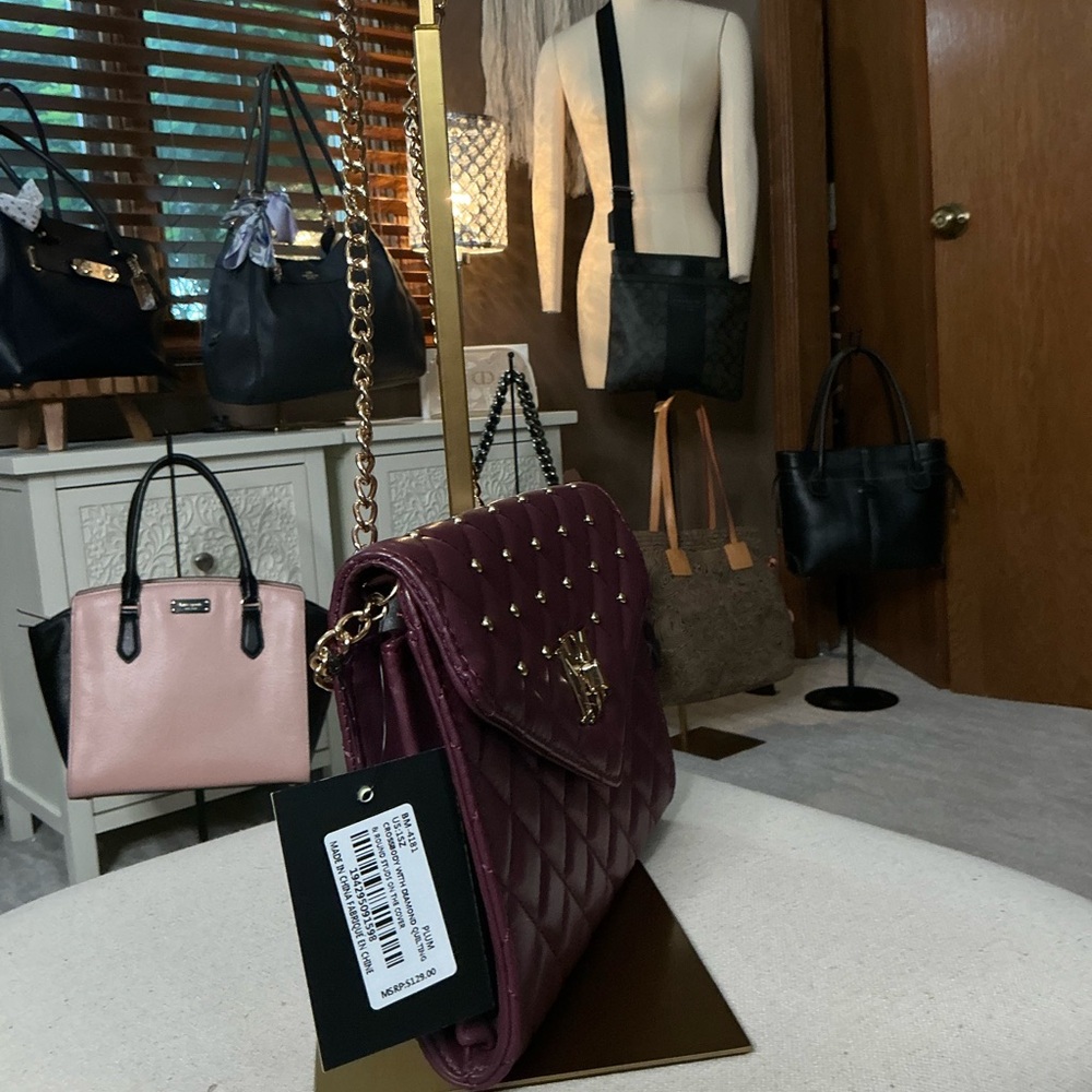 Quilted Plum Shoulder Bag with Gold Hardware - Picture 6 of 11
